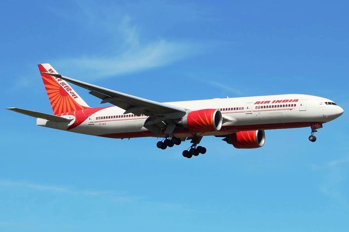 Hindistan'da uluslararası uçuş yasağı uzatıldı