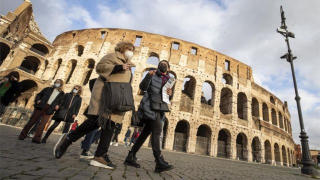 İtalya'da korona nedeniyle 385 kişi hayatını kaybetti