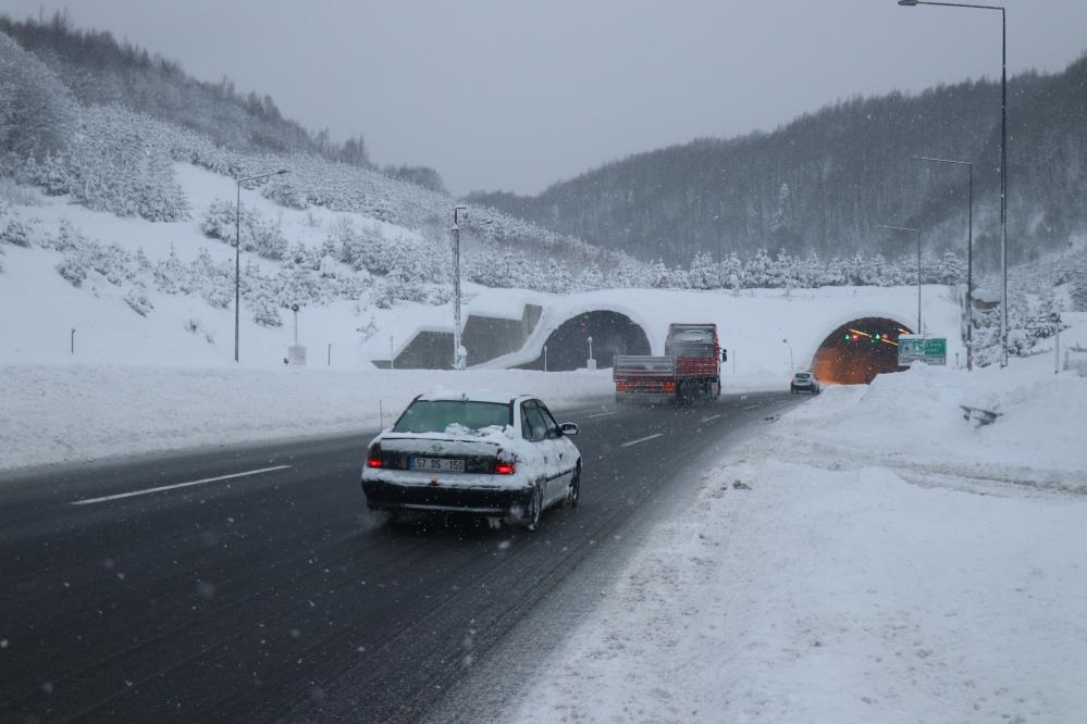 Bolu Dağı geçişi araç trafiğine açıldı