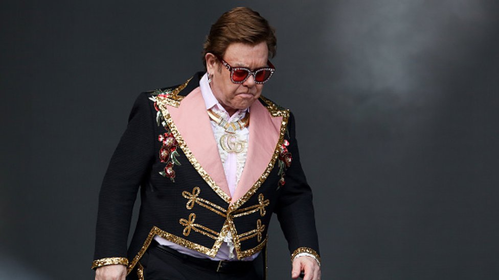 Elton John koronaya yakalandı