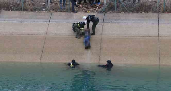 Güvenlik görevlilerinden kaçarken, kanala düşerek boğuldu