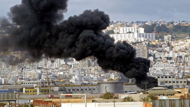 Cezayir'de doğal gaz patlaması. Çok sayıda ölü