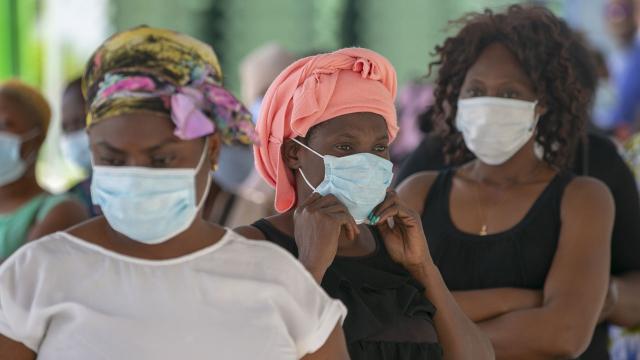 Afrika'da koronavirüs vakaları geriledi