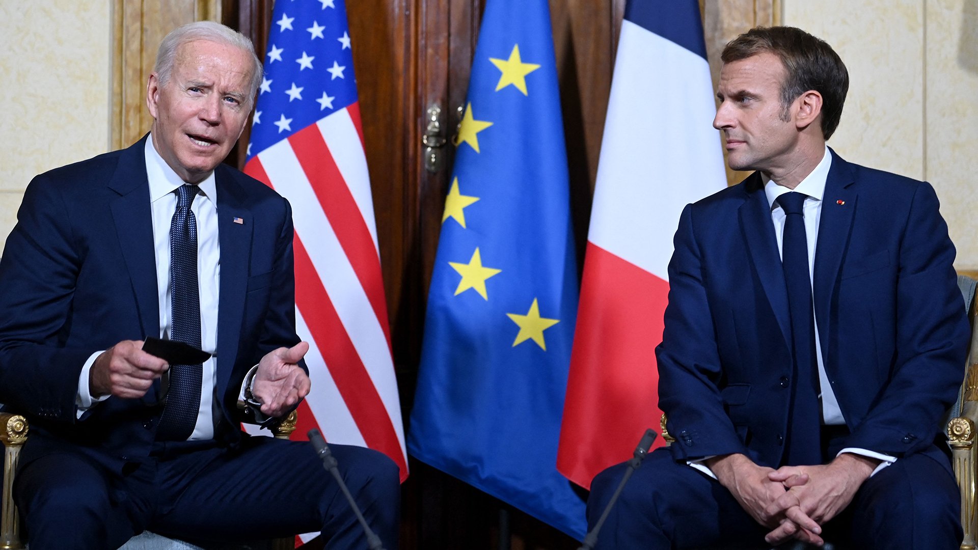 Biden ve Macron Ukrayna-Rusya krizini görüştü