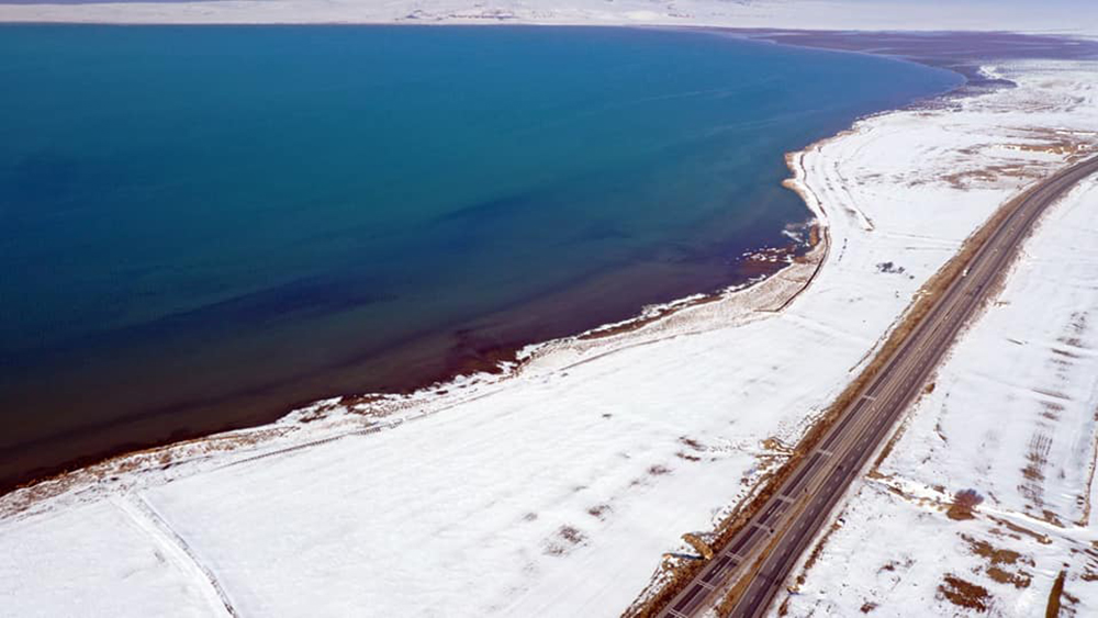 Tuz Gölü'nde su seviyesi, kar yağışıyla yükseldi