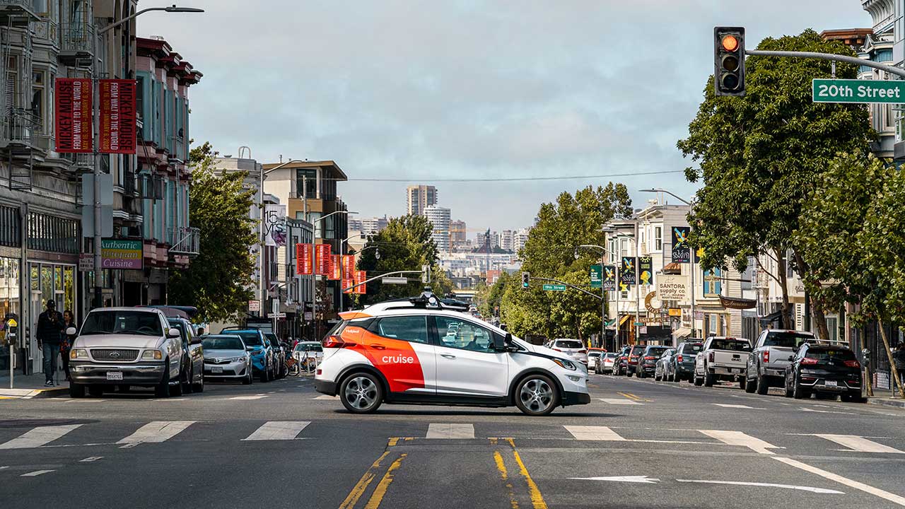 Google sürücüsüz otomobil projesi Waymo ve Cruise rekor kırdı!
