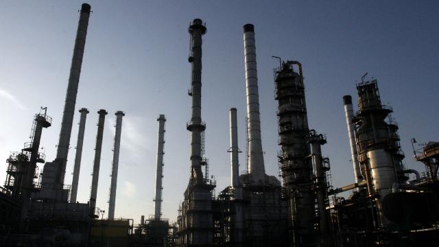 İran günlük 1,2 milyon varil petrol satıyor