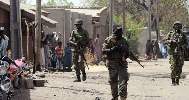 Nijerya'da silahlı çetenin rehin aldığı 20 kişi kurtarıldı
