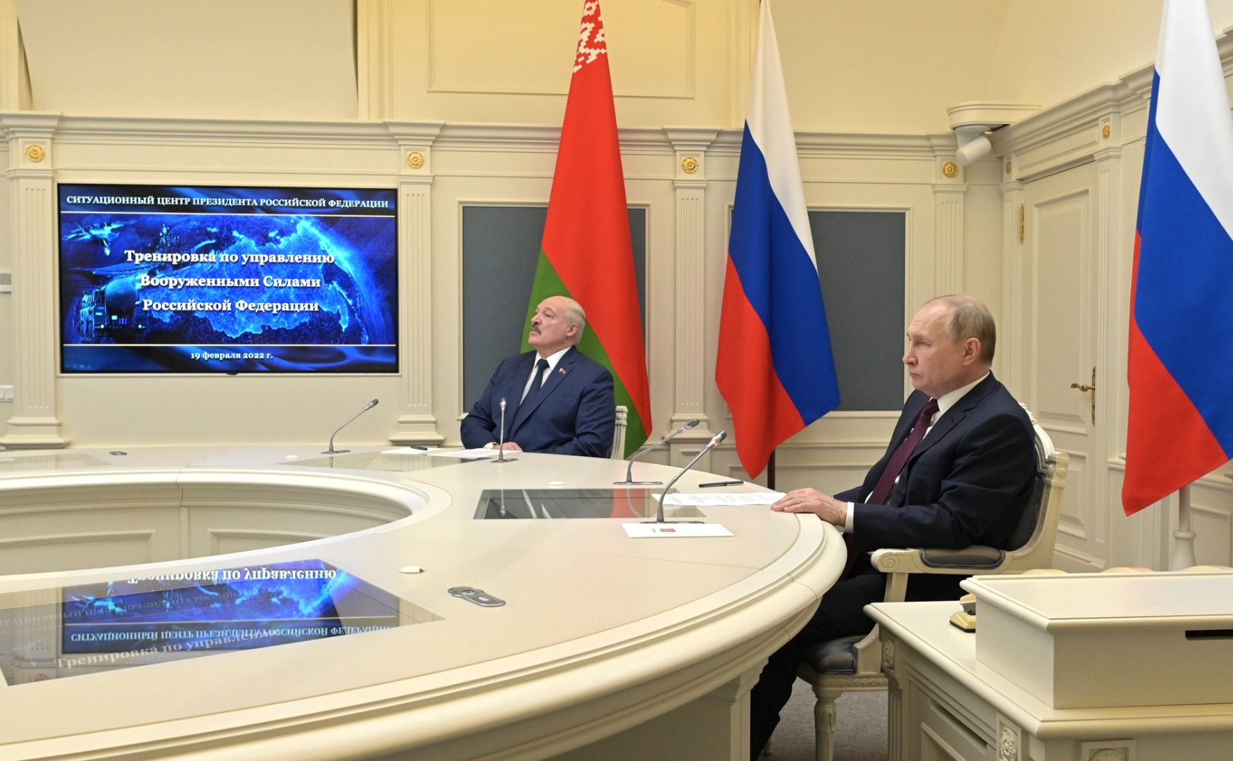 Putin, nükleer üçleme güçlerinin yer aldığı tatbikatı başlattı