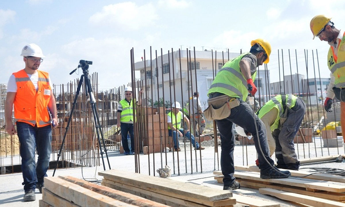 Afyonkarahisar Salar Taşımacılık 2 inşaat işçisi alacak