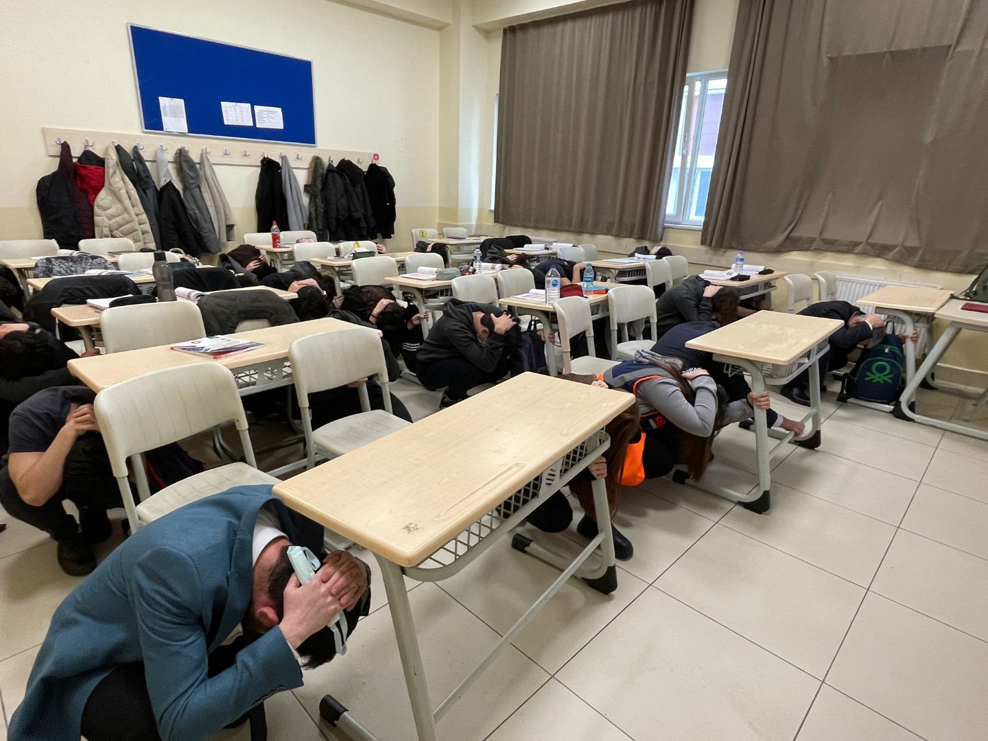 Türkiye genelindeki tüm okullarda deprem tatbikatı
