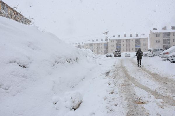 Bitlis’te 58 köy yolu ulaşıma kapandı