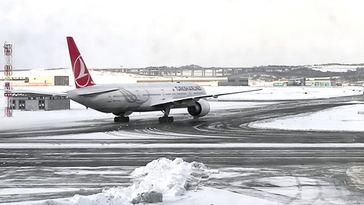 İstanbul Havalimanı'nda kar tedbiri açıklaması