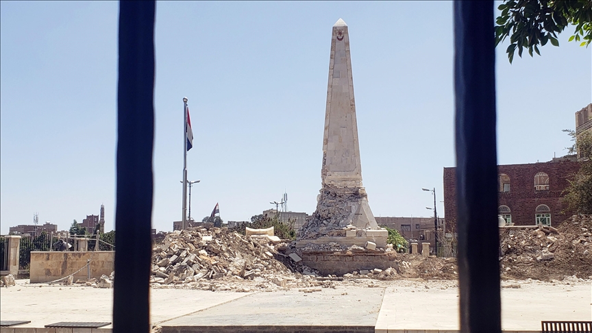 Yemen'deki Türk Şehitlik Anıtı'na Husilerden çirkin saldırı