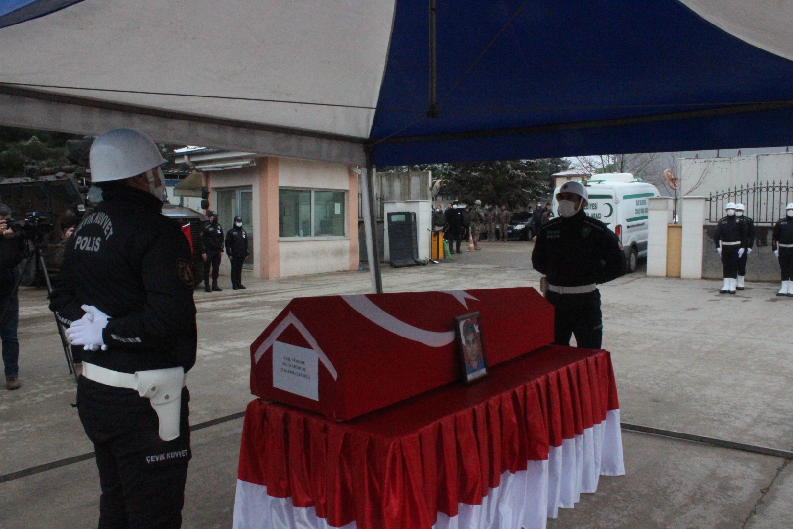 Şehit polis memurunun cenazesi memleketine gönderildi