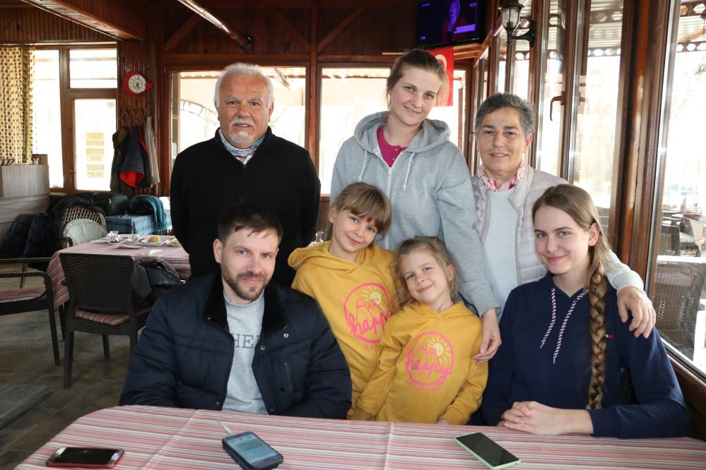 Ukrayna'dan Edirne'ye dostluk hikayesi. Savaştan kaçan aileye evini açtı