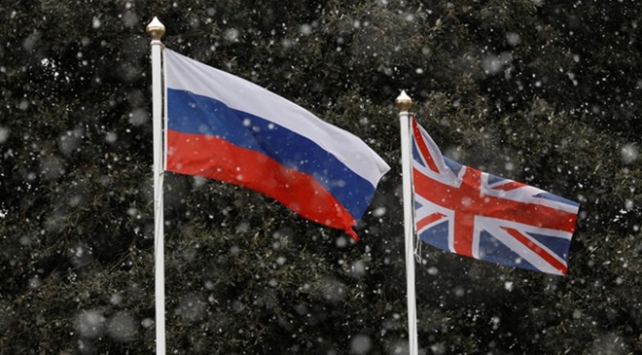 İngiltere, Rusya ve Beyaz Rusya’ya yönelik yaptırım listesine 370 kişi ve kurum ekledi