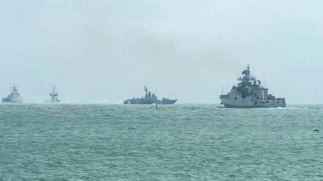 Ukrayna: Rus savaş gemileri Odessa kıyılarına ateş açtı