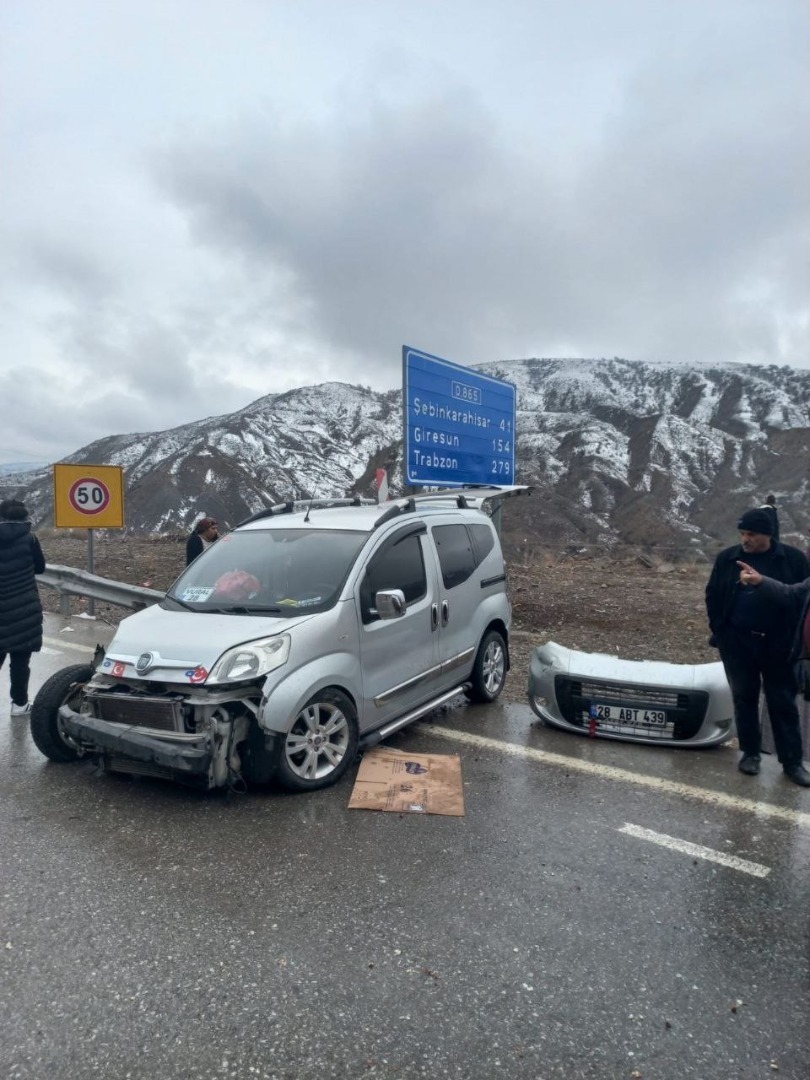 Sivas'ta trafik kazası: 10 yaralı