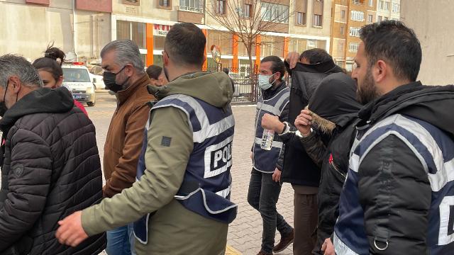 Kayseri'de çeşitli suçlardan aranan 12 kişi yakalandı