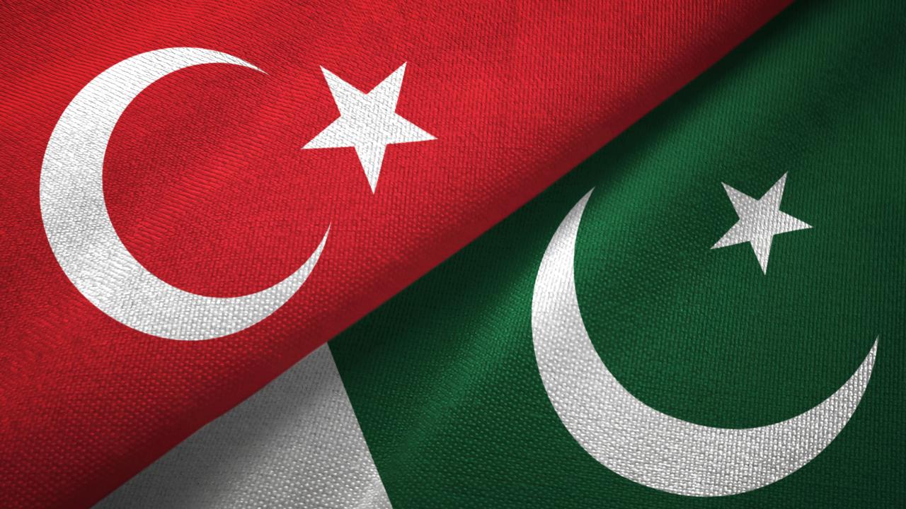 Pakistan'dan Kıbrıs konusunda Türkiye'ye destek
