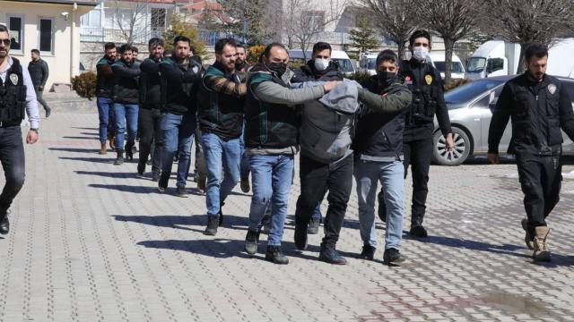 Yozgat'ta uyuşturucu operasyonu! 9 zanlı tutuklandı