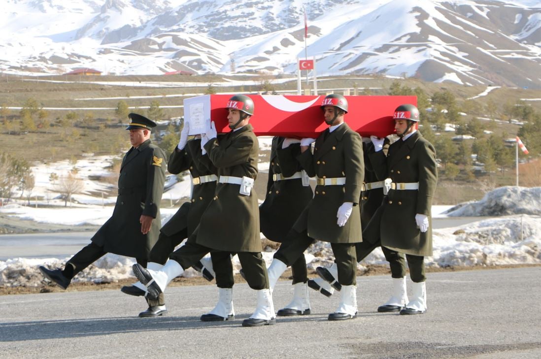 Şehit asteğmen için Hakkari’de tören düzenlendi