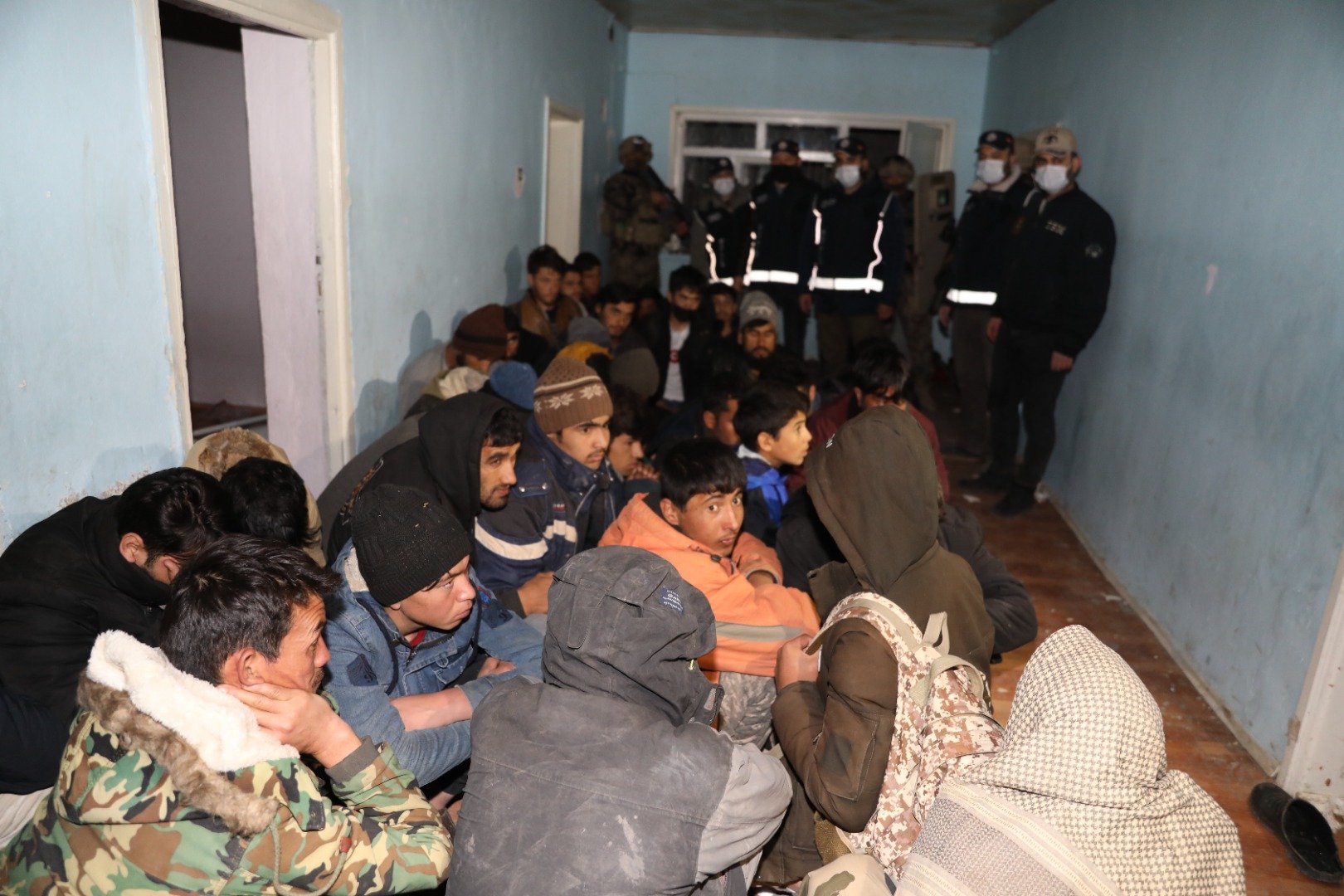 Van'da 50 göçmen yakalandı