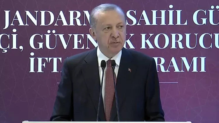 Cumhurbaşkanı Erdoğan güvenlik güçleriyle iftar buluşmasında konuşuyor