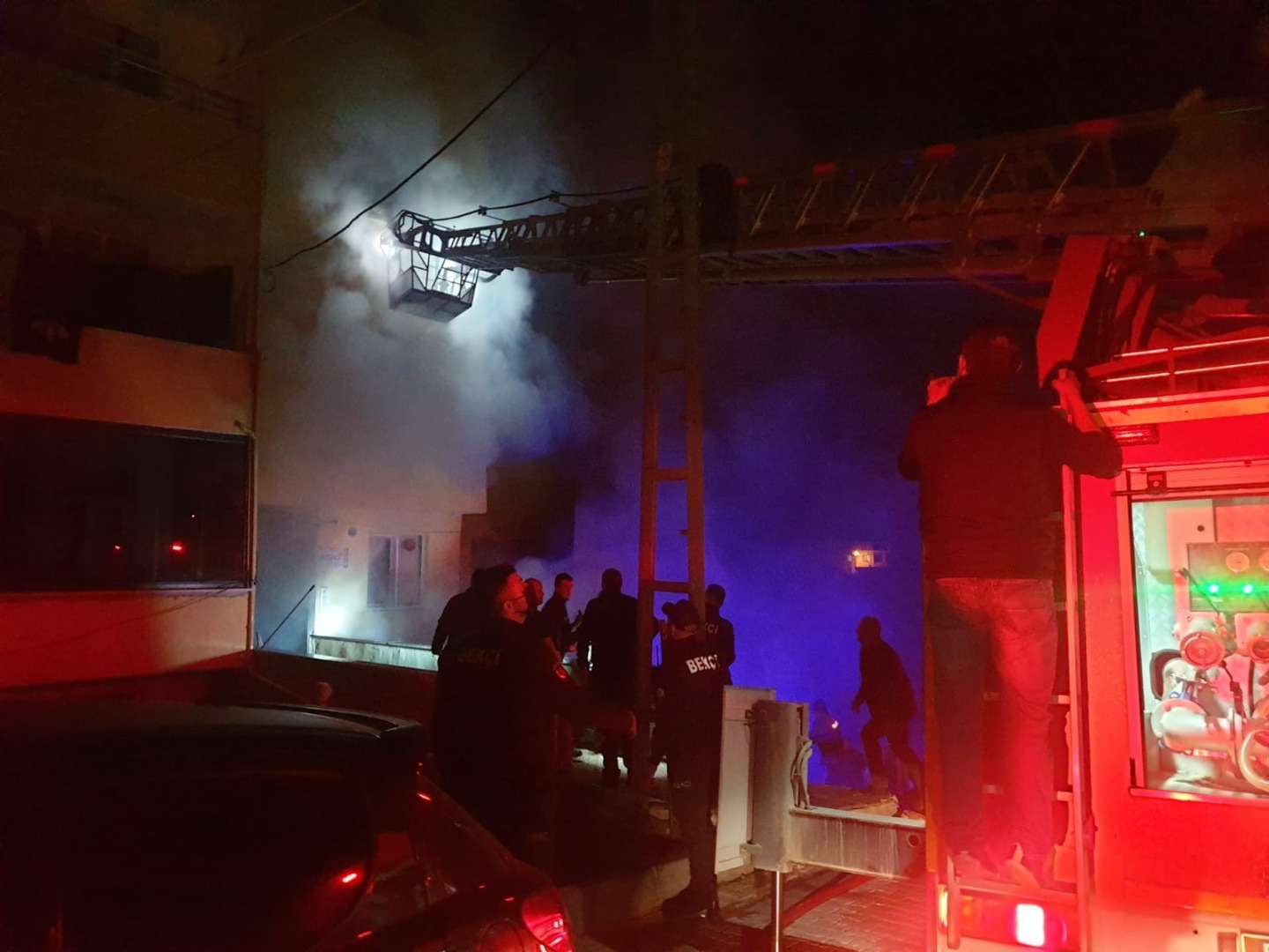 Sinop’ta korkutan yangın: 7 kişi dumandan etkilendi
