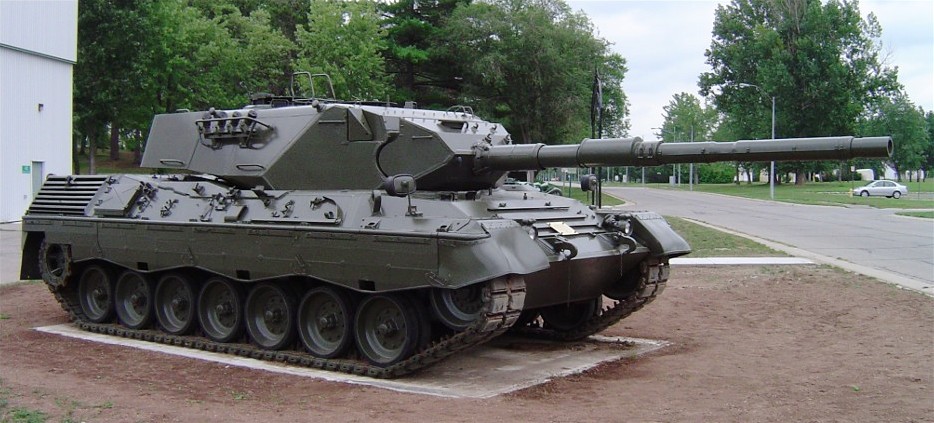 Alman silah üreticisinin Ukrayna'ya 50 tank sağlayabileceği bildirildi