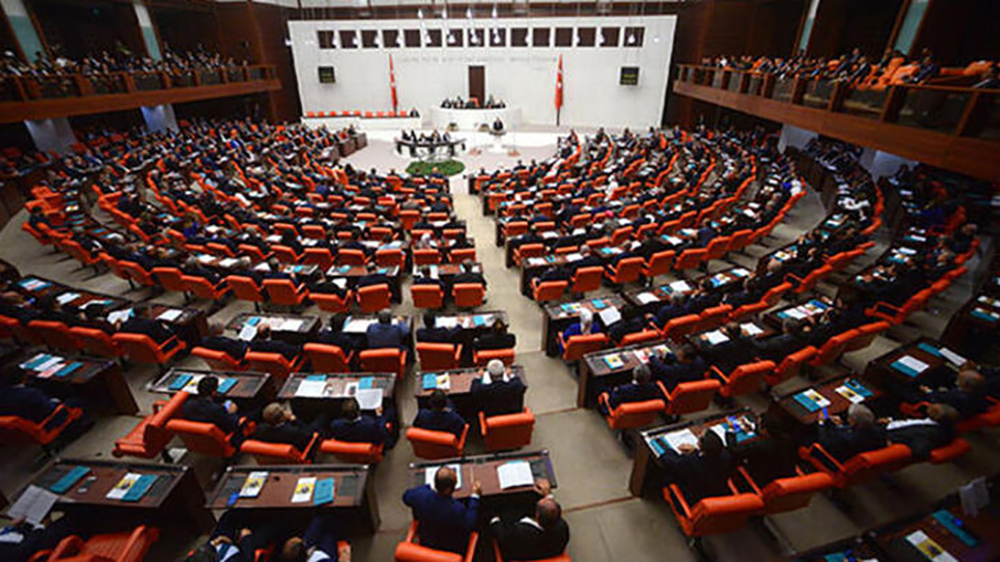 AKP'nin torba yasa teklifi Meclis'te