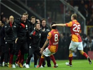 Derbide Galatasaray güldü
