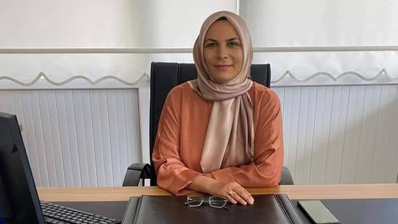 Eşi AKP’ye katıldı, 10 gün sonra İlçe Milli Eğitim Müdürü oldu