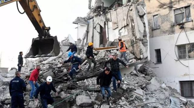 Bosna Hersek'te 5,7'li deprem. 1 kişi hayatını kaybetti