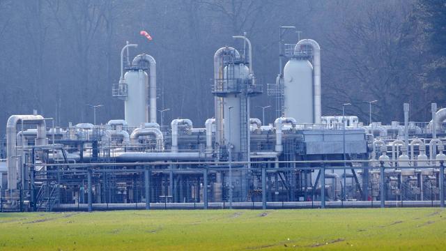 Rusya, Polonya’ya gaz arzını askıya aldı