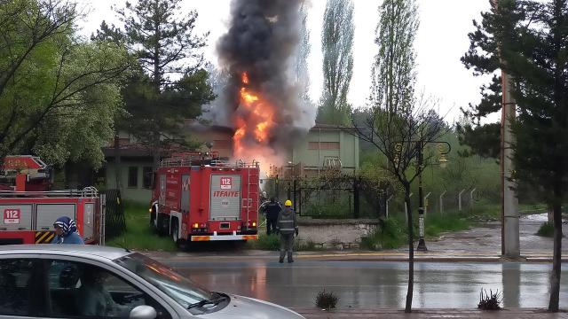 Kütahya'da ana trafoda yangın: 11 mahallede elektrik kesildi