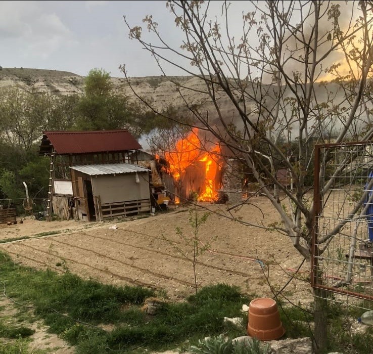 Ankara'da bağ evinde yangın çıktı