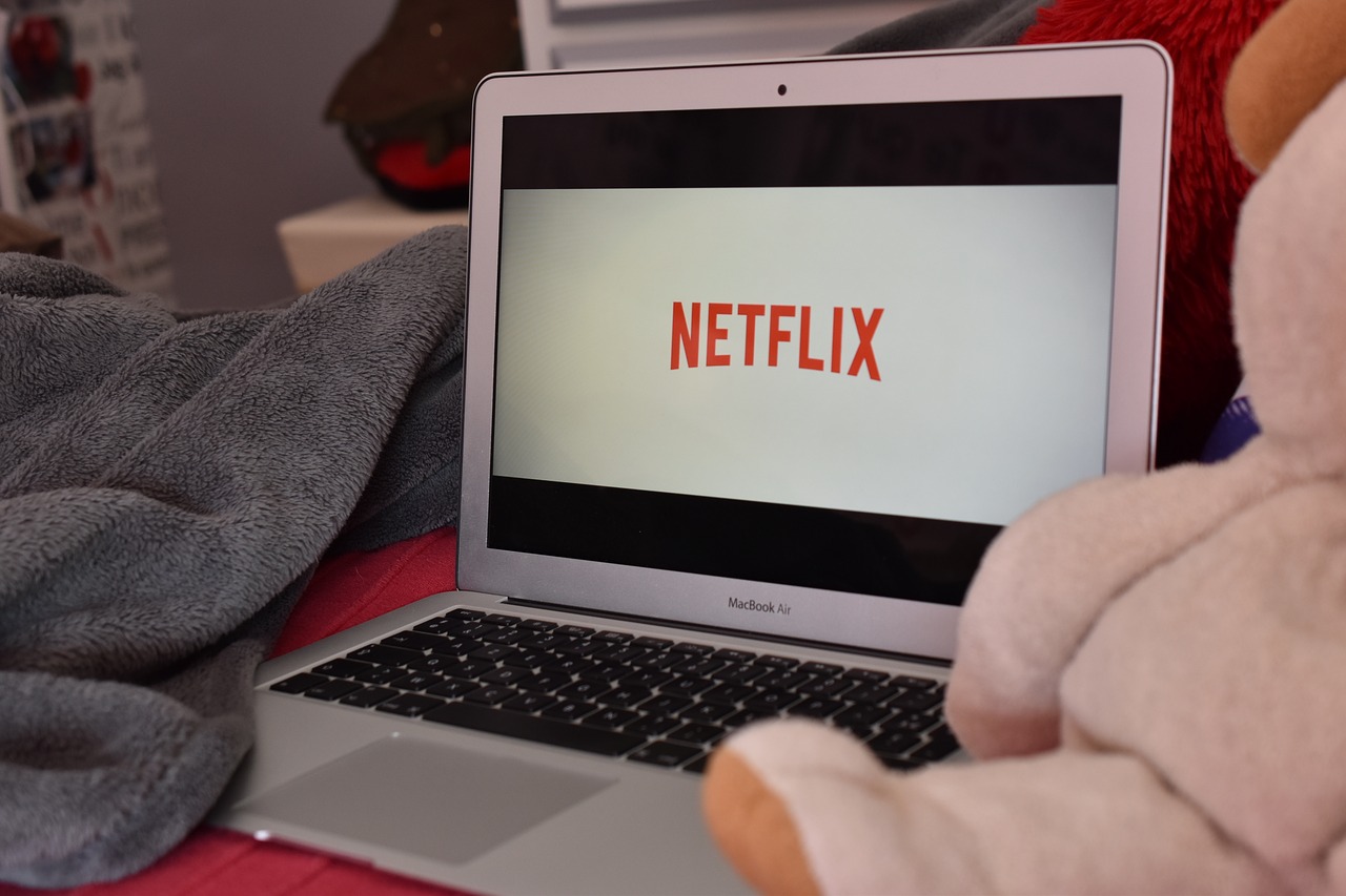 Netflix heyecanla beklenen o Türk dizisinin fragmanını yayınladı