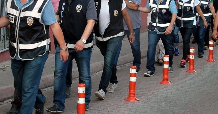 Adana'da dolandırıcılık operasyonu: 5 kişi yakalandı