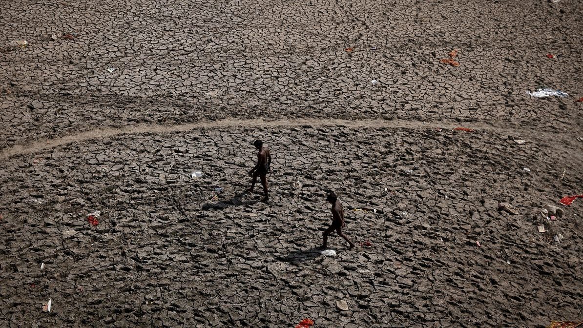 Hindistan'da aşırı sıcaklar tehlikeli derecelere ulaştı
