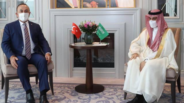 Bakan Çavuşoğlu, Suudi Arabistanlı mevkidaşı ile görüştü