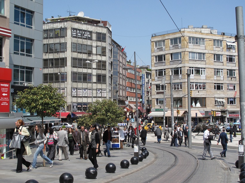 İstanbul Kadıköy’de icradan satılık daire