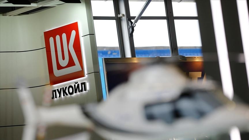 Shell Rusya’dan çıkıyor. Lukoil Shell Neft’i satın alıyor