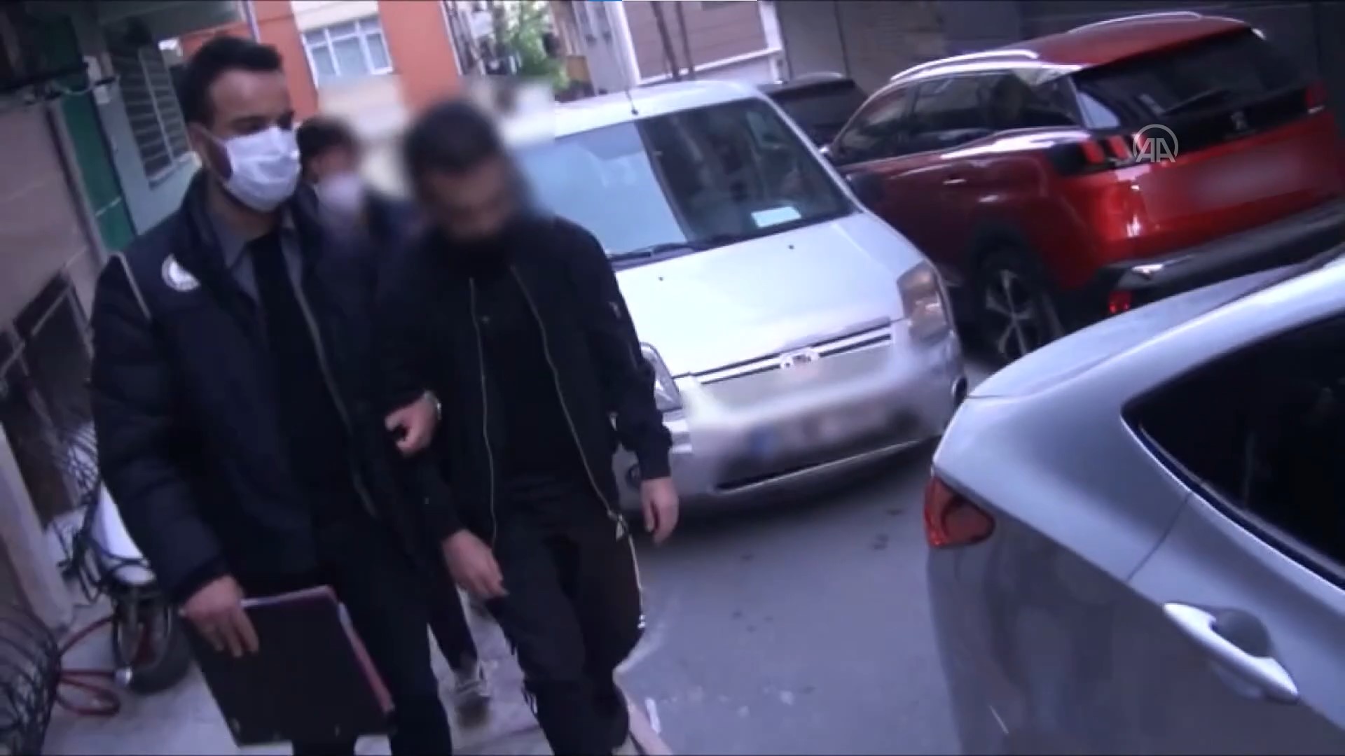 İstanbul'da 16 IŞİD’li yakalandı