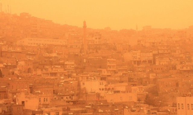  Şırnak'ta toz taşınımının etkisi devam ediyor