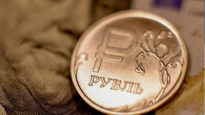 Rusya'da rublenin altına endekslenmesi tartışılıyor