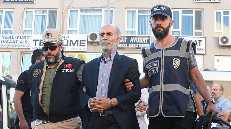 Eski Bursa Valisi Şahabettin Harput FETÖ davasında yeniden yargılanıyor