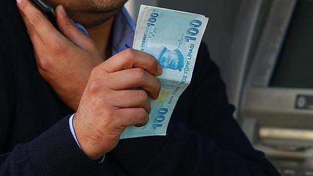 Finans uzmanı dolandırıcılara 15 milyon lirasını kaptırdı