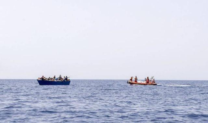 Endonezya’da botu alabora olan 26 kişi kayboldu